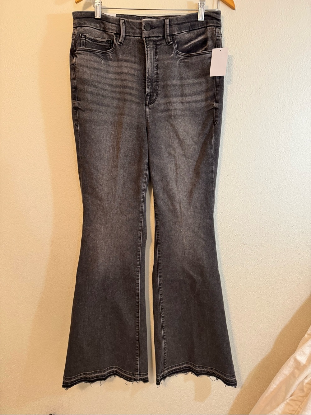 Good American Good legs Washed Gray Flare Jeans - Picture 4 of 7